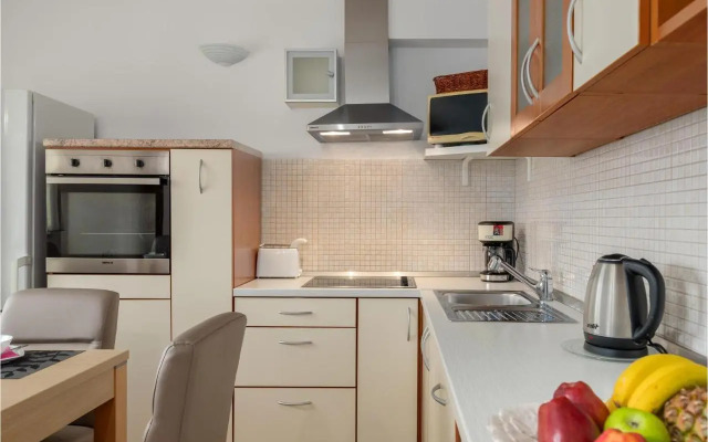 Apartment Zbandaj V