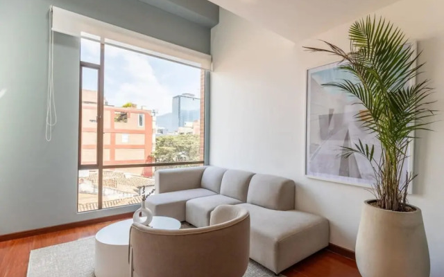 w Unique 1BR Duplex in Parque 93