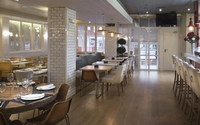 Aparto-Hotel Rosales