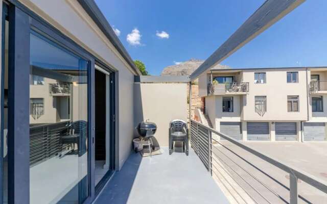 Delightful 2 Bedroom Townhouse in Woodstock