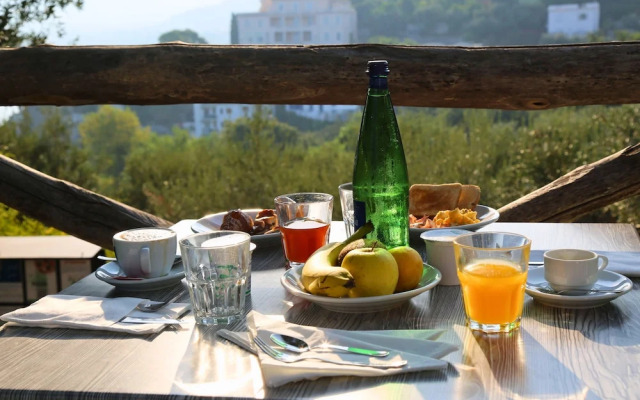 Hostel & Glamping Santa Fortunata