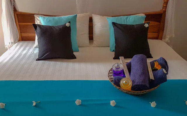 White Villa Beach Resort