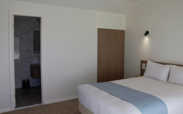 Bayside Hotel – Guest Rooms – St Helens