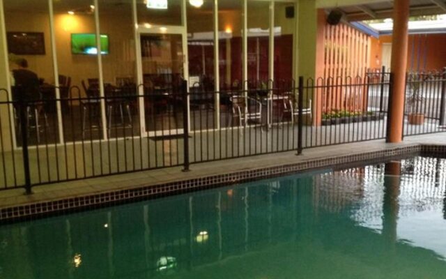 Parkside Motel