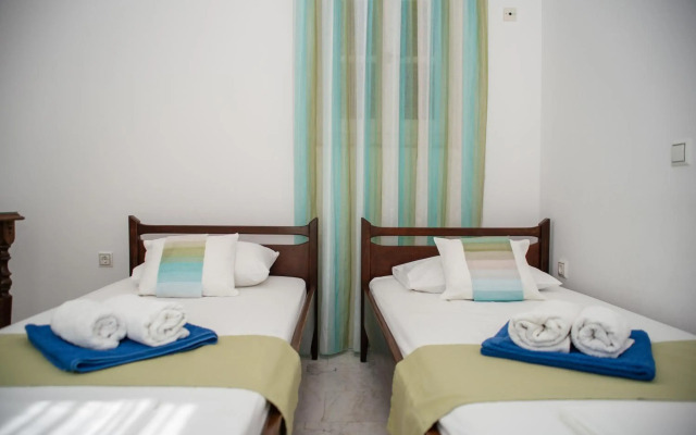 Adonis Hotel Naxos