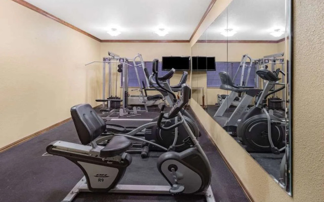 Baymont Inn & Suites Cuero