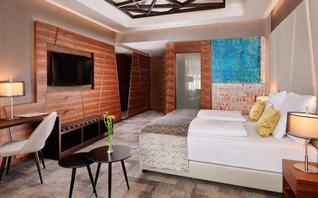 Artis Boutique Hotel