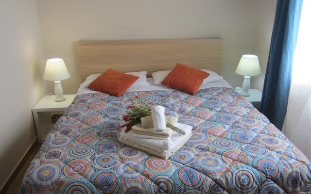Le Maioliche Home