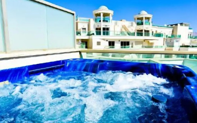 La Palmora Suites