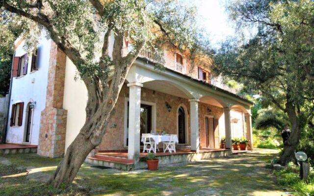 House Marie Badesi