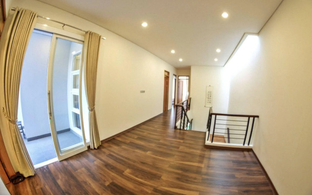 De Orion Setiabudi Villa