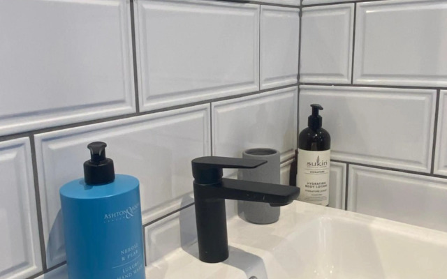 Fig Tree Flat - Recently Renovated