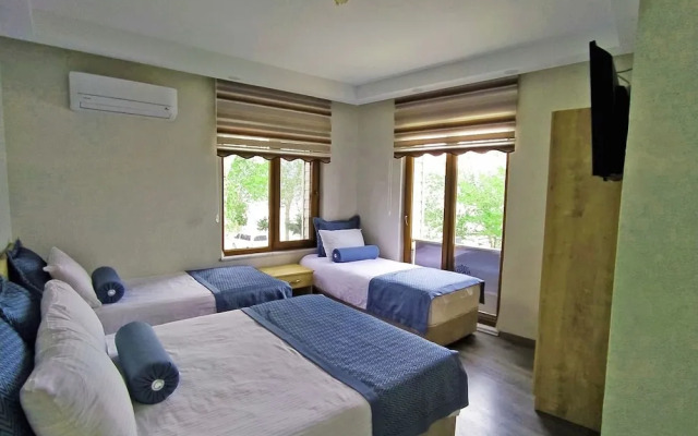 Kroisos Lake Resort Hotel