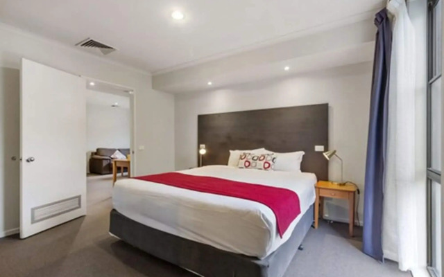 Knox International Hotel & Apartments