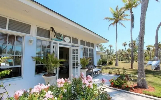 Secluded Paradise: Grand Estate With Kayaks And Snorkeling