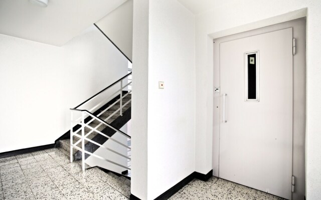 Private Apartment August-Schaper-Straße