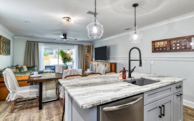 Lincolnville Nook