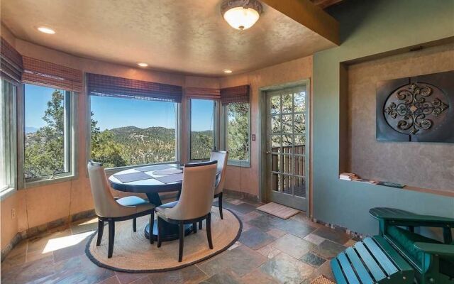 Summit Sanctuary, 3 Bedrooms, Sleeps 8, Mountain Views