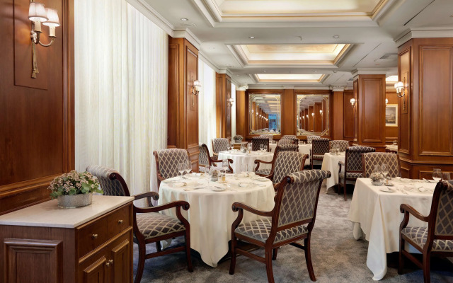 NJV Athens Plaza Hotel