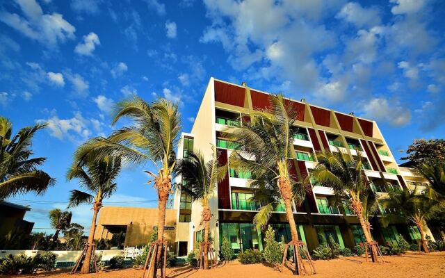 Golden Dragon Beach Resort