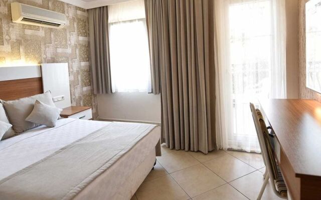 St. Nicholas Park Hotel