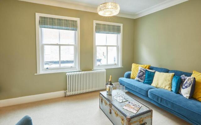 Host Stay Henderson House