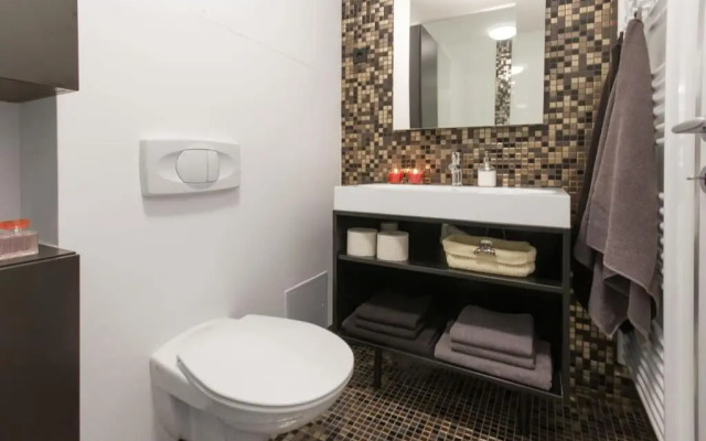 Gorgeous central flat with garage