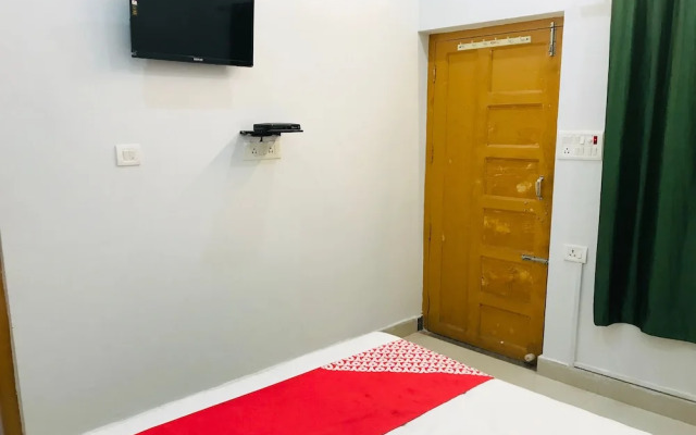 OYO 23054 Vishal Residency Barkot