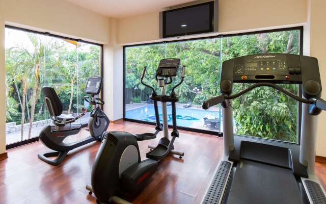 HS HOTSSON Hotel Tampico