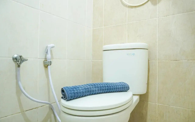 Elegant Studio Apartment at Nifarro Park By Travelio