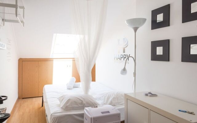 Happy Reception Boutique Hostel Bica