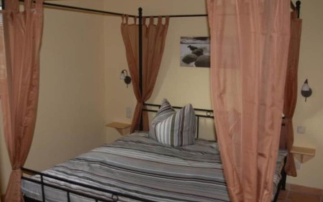 Peaceful Garden Stay