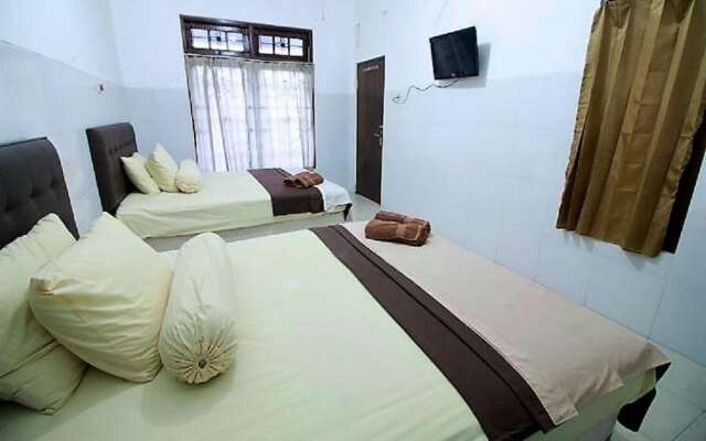 OYO 418 Setra House