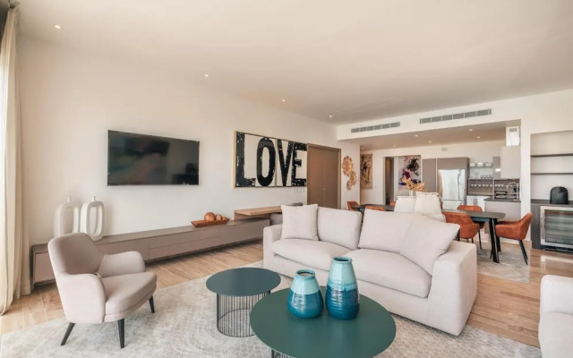 Modern Two-bedroom Apt With Balcony in Cap Cana