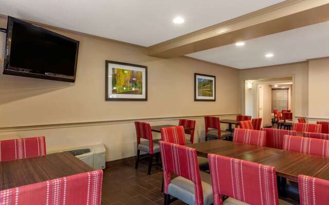Comfort Inn Foxboro – Mansfield