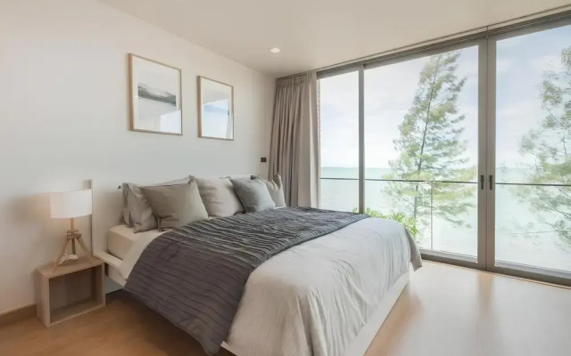 Sandbox Beachfront Villa3