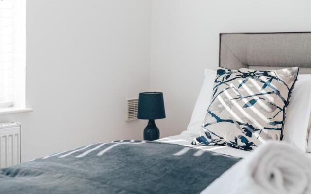 Seagrass Henley - 2 Bed Entire Serviced Apartment