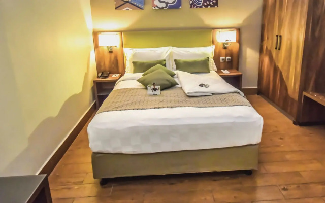 Hotel La Falaise Bonapriso