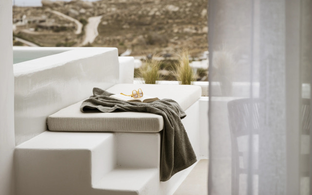 Mykonos Flow - Super Paradise