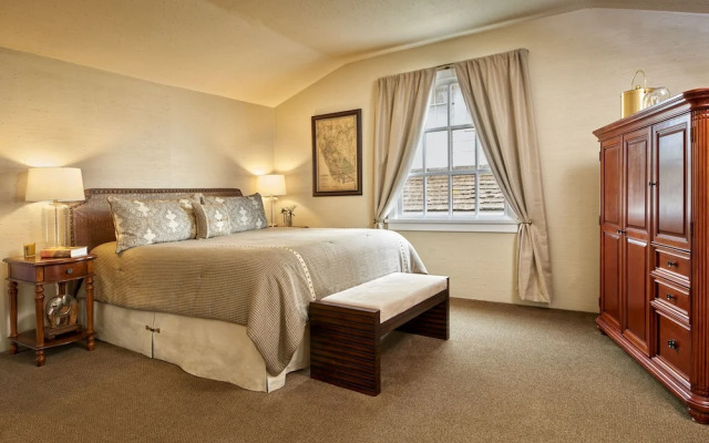 Napa Valley Railway Inn