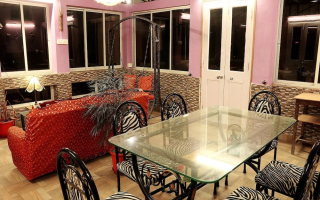 OYO 2888 Apartment The Elite