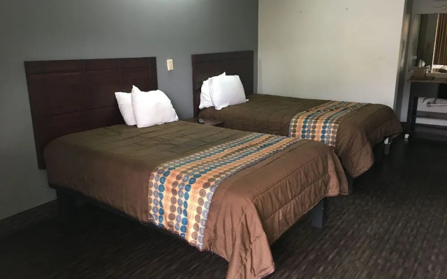Days Inn by Wyndham Montgomery I-85