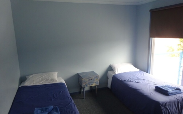 Bluewaters Apartments Ocean Grove – Guest Rooms – Ocean Grove