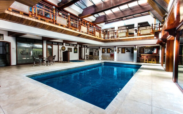 Castelo Nacional Inn