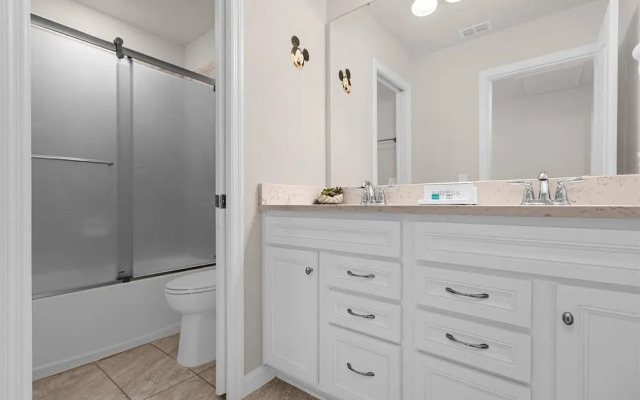 VedaHive Luxury Villa