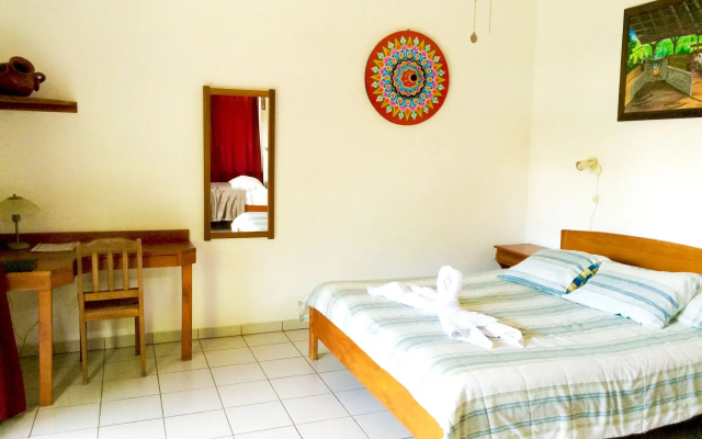 Hotel Colinas del Sol