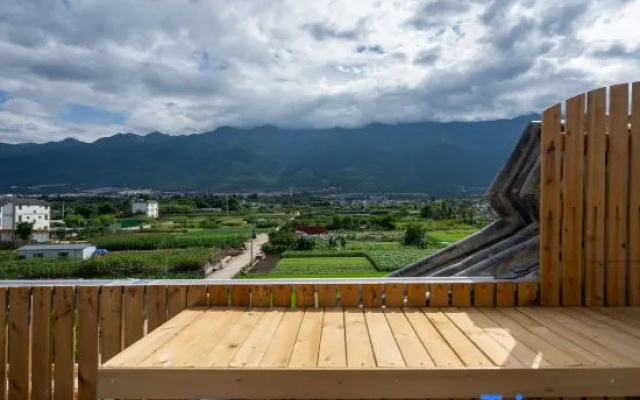 Huapan Lvye · French Romantic | Dreamy Garden-Themed Boutique Homestay (Dali Ancient City Branch) – Outside – Dali