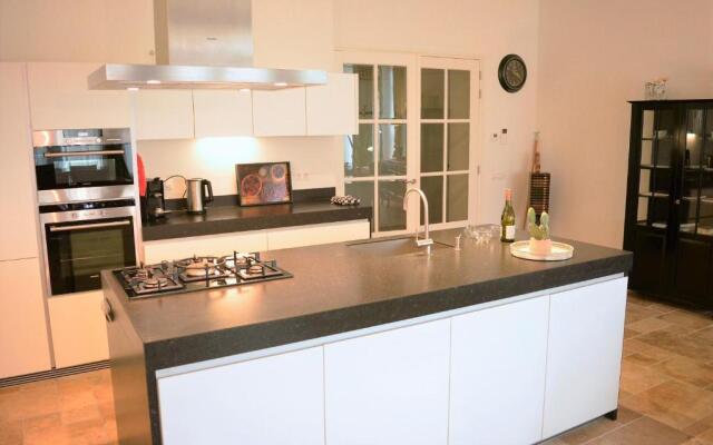 DAC50 Luxurious apartment Domburg