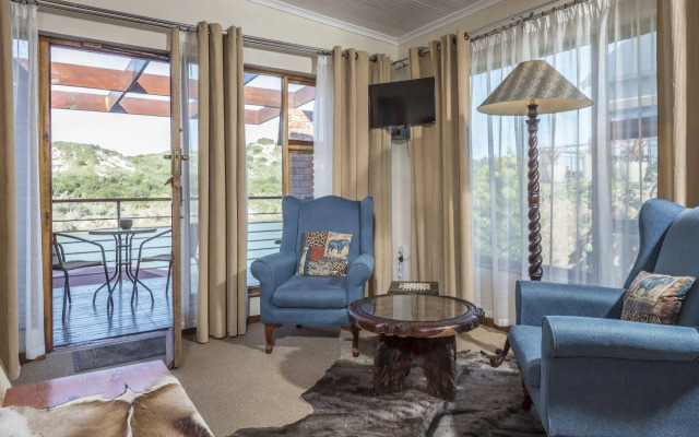 Dungbeetle River Lodge