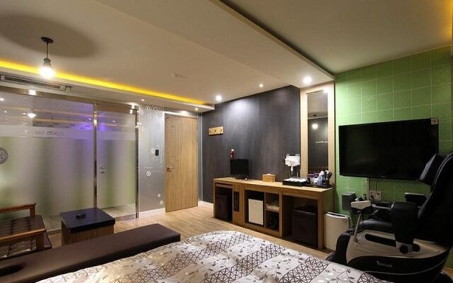 Abba plus hotel